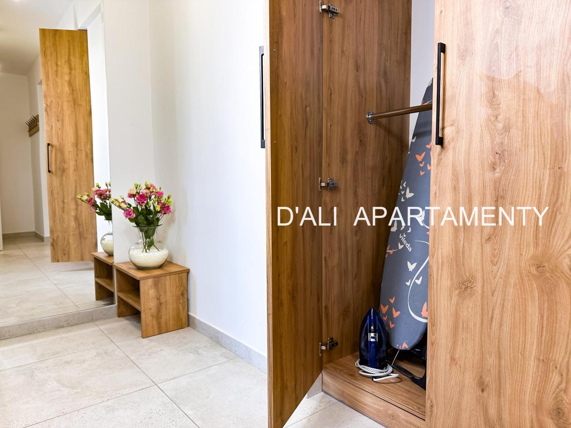 Bulgarska Komfortowy Z Trzema Sypialniami I Trzema Lazienkami Oraz Dwoma Miejscami Parkingowymi Apartment Poznan